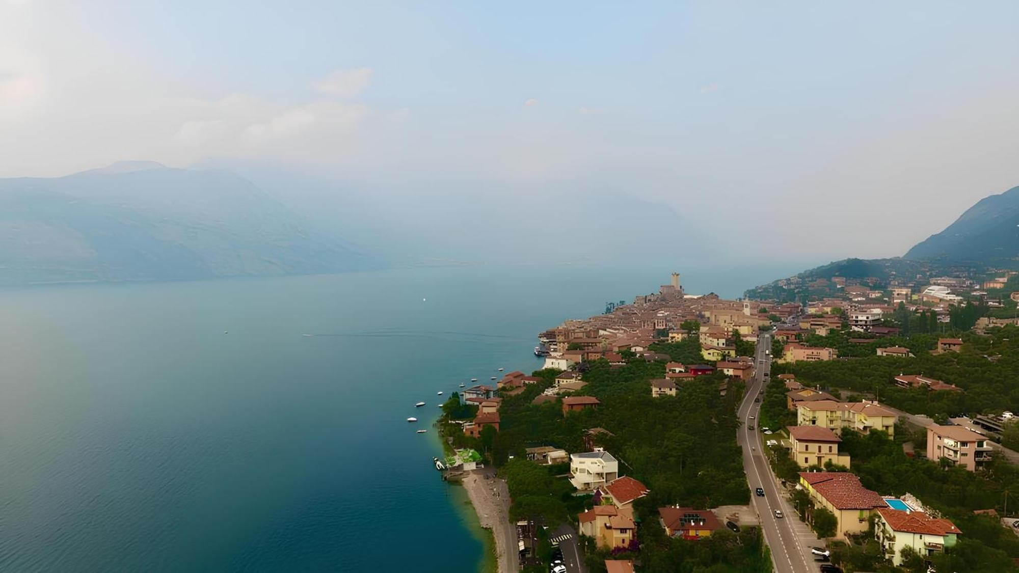 Appartamento Perla Del Lago - Enchanting Lake View Malcesine Luaran gambar