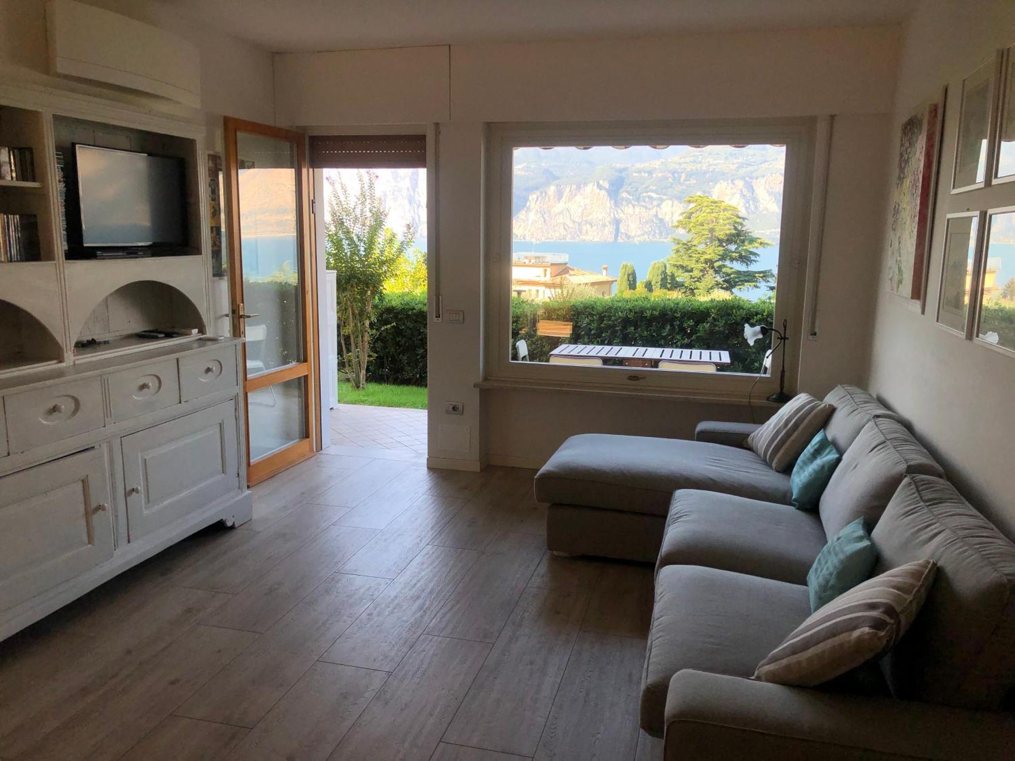 Appartamento Perla Del Lago - Enchanting Lake View Malcesine Luaran gambar